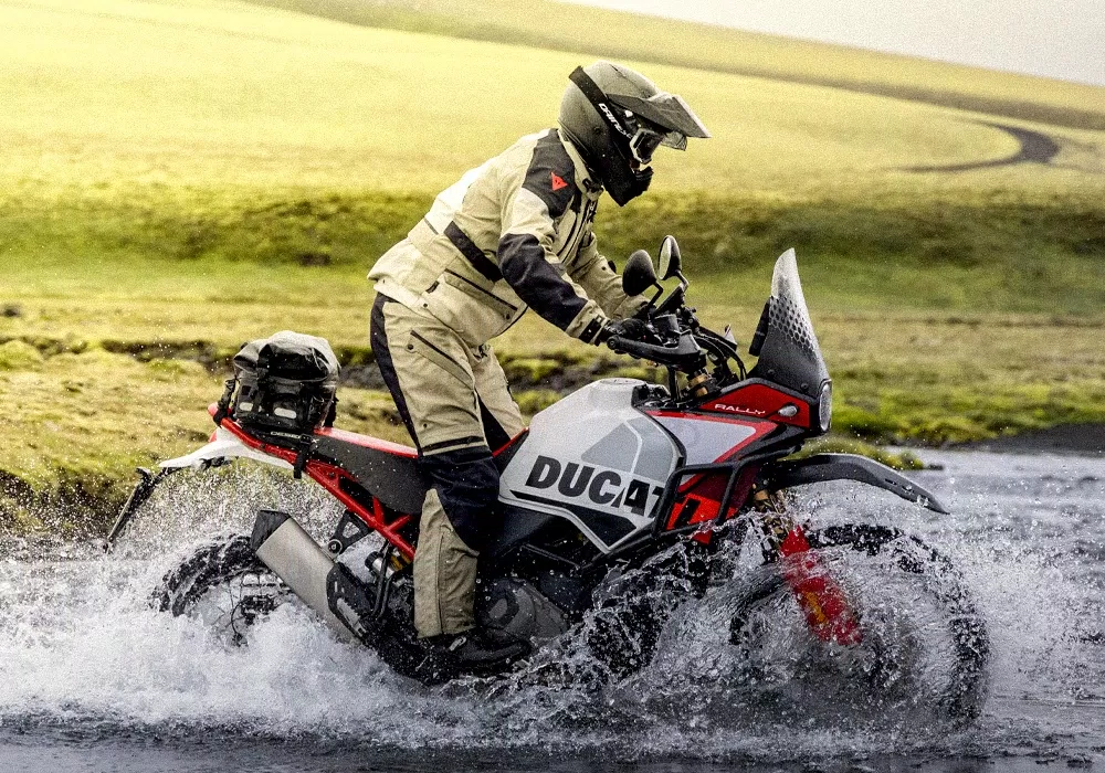 Dainese equipamiento moto